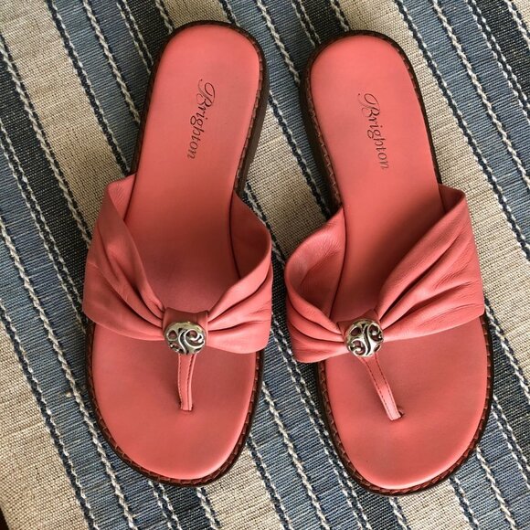 Brighton Thong Style Slip On Sandals Silver Plated Metal Embellishment Pink Sz 7 - Picture 2 of 11